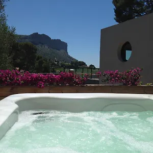 Homestay By Privee Dans Maison Familiale, Cassis
